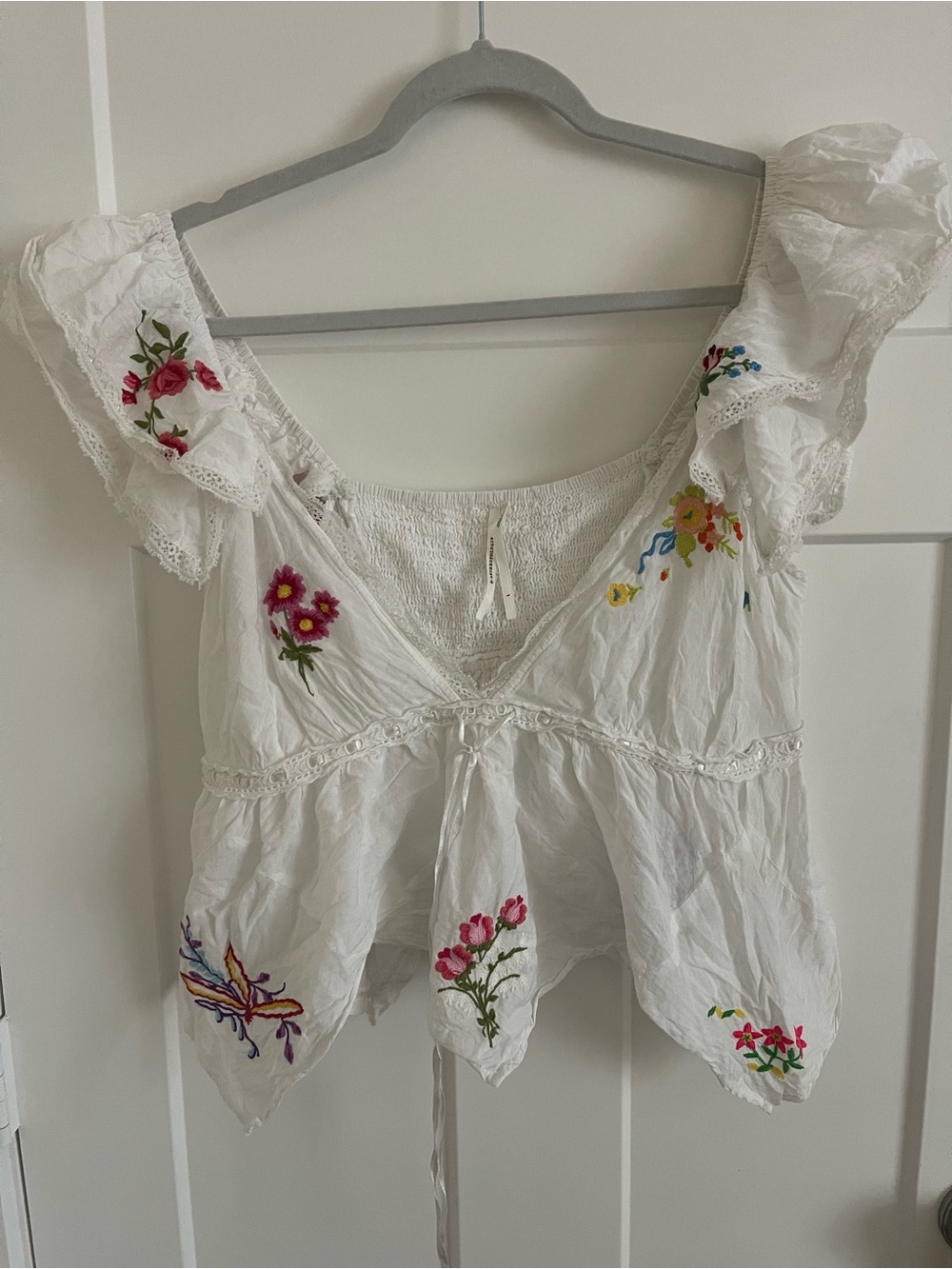 Anthropologie White Embroidered Flutter-Sleeve Women's Top